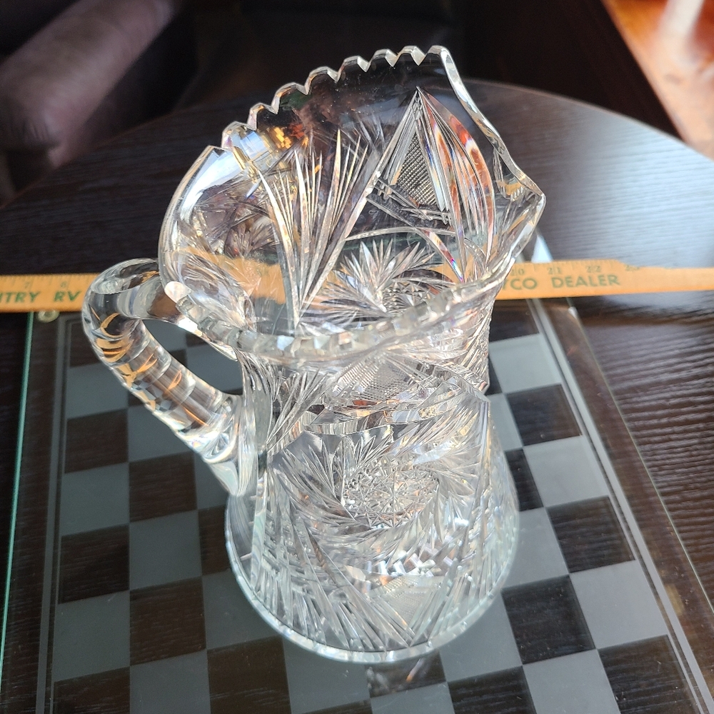Elegant Crystal Pitcher - Picture 4 of 9